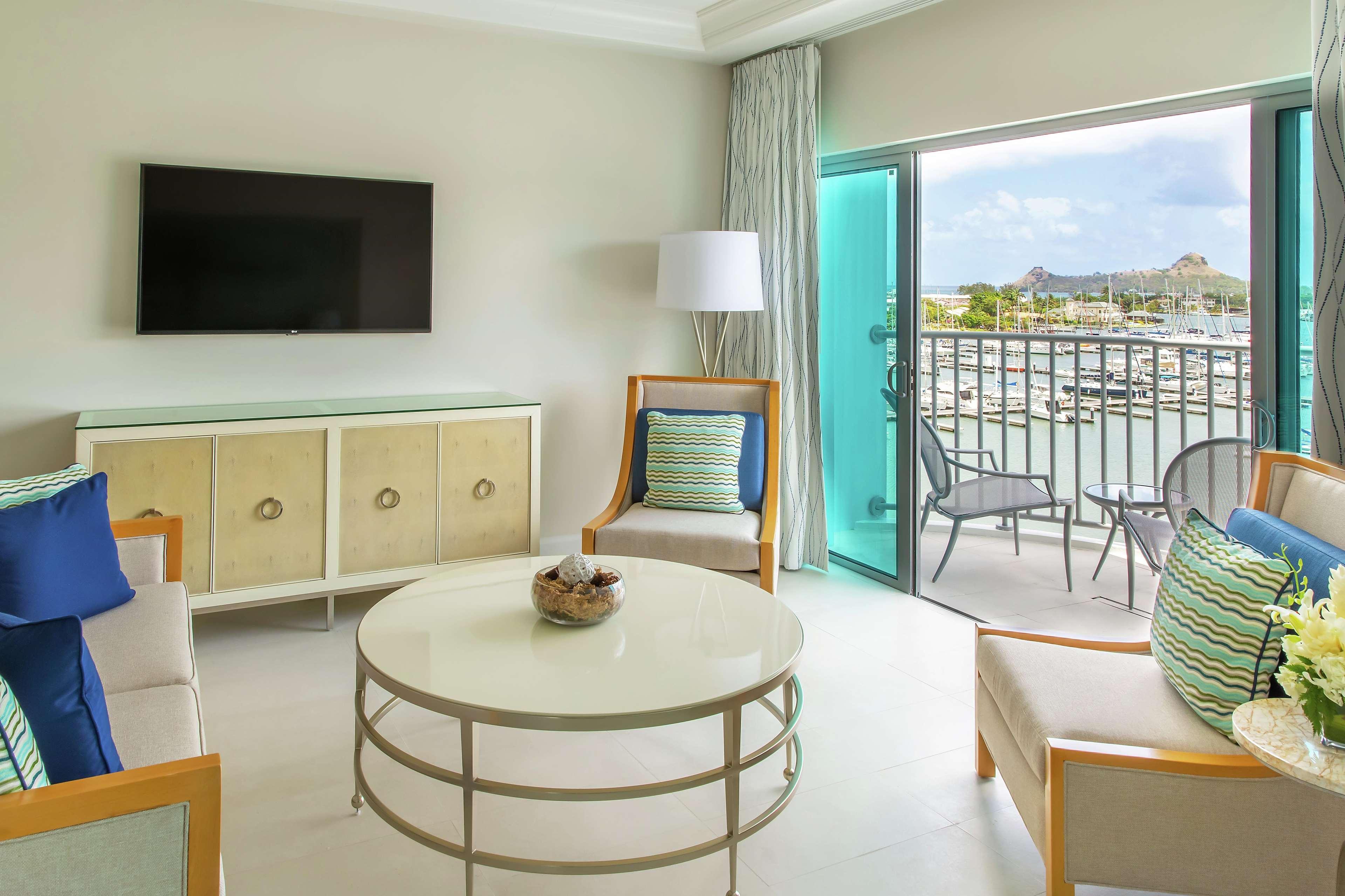 Harbor Club St Lucia Curio Collection By Hilton Hotel Rodney Bay ภายนอก รูปภาพ