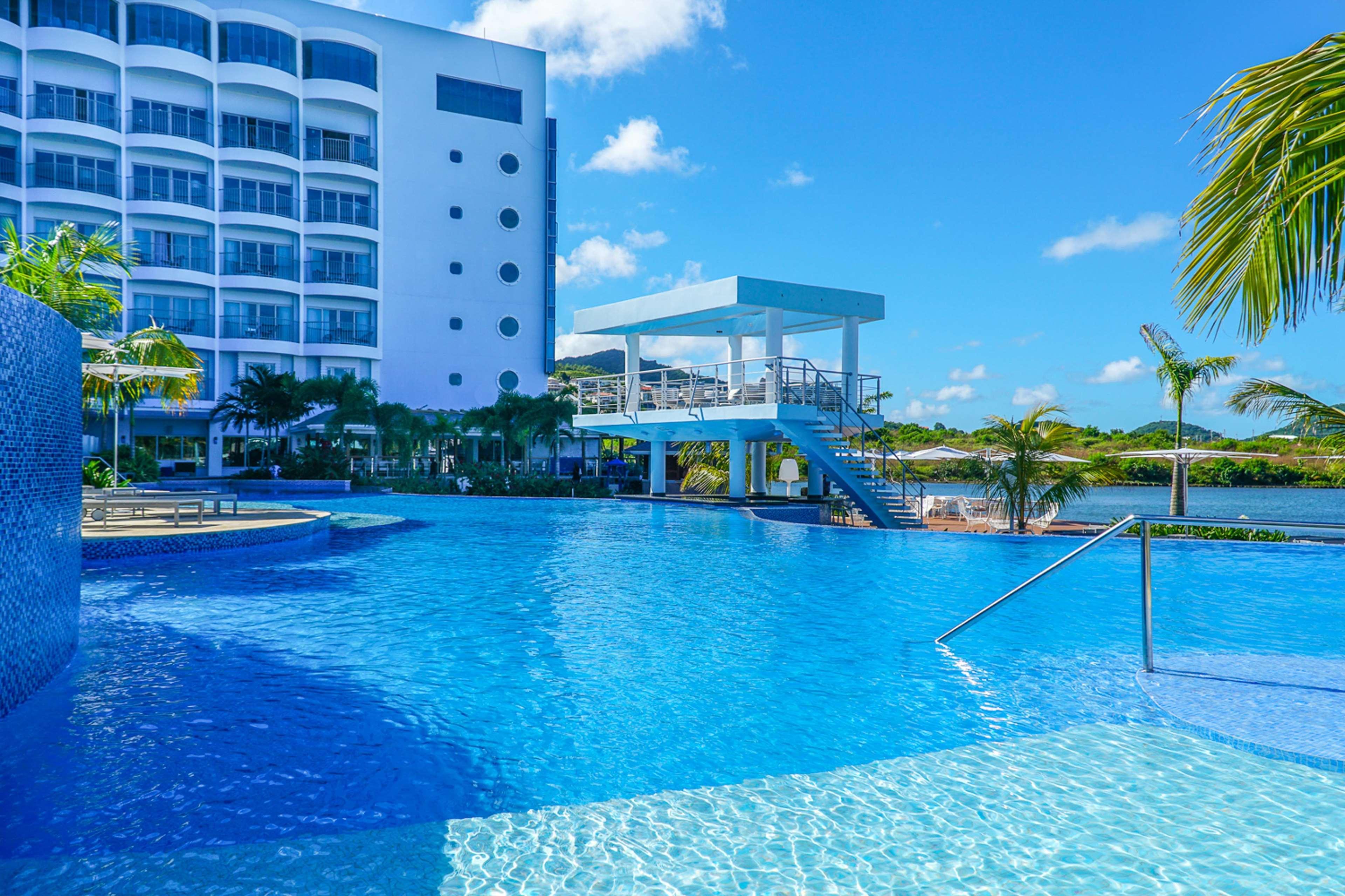 Harbor Club St Lucia Curio Collection By Hilton Hotel Rodney Bay ภายนอก รูปภาพ