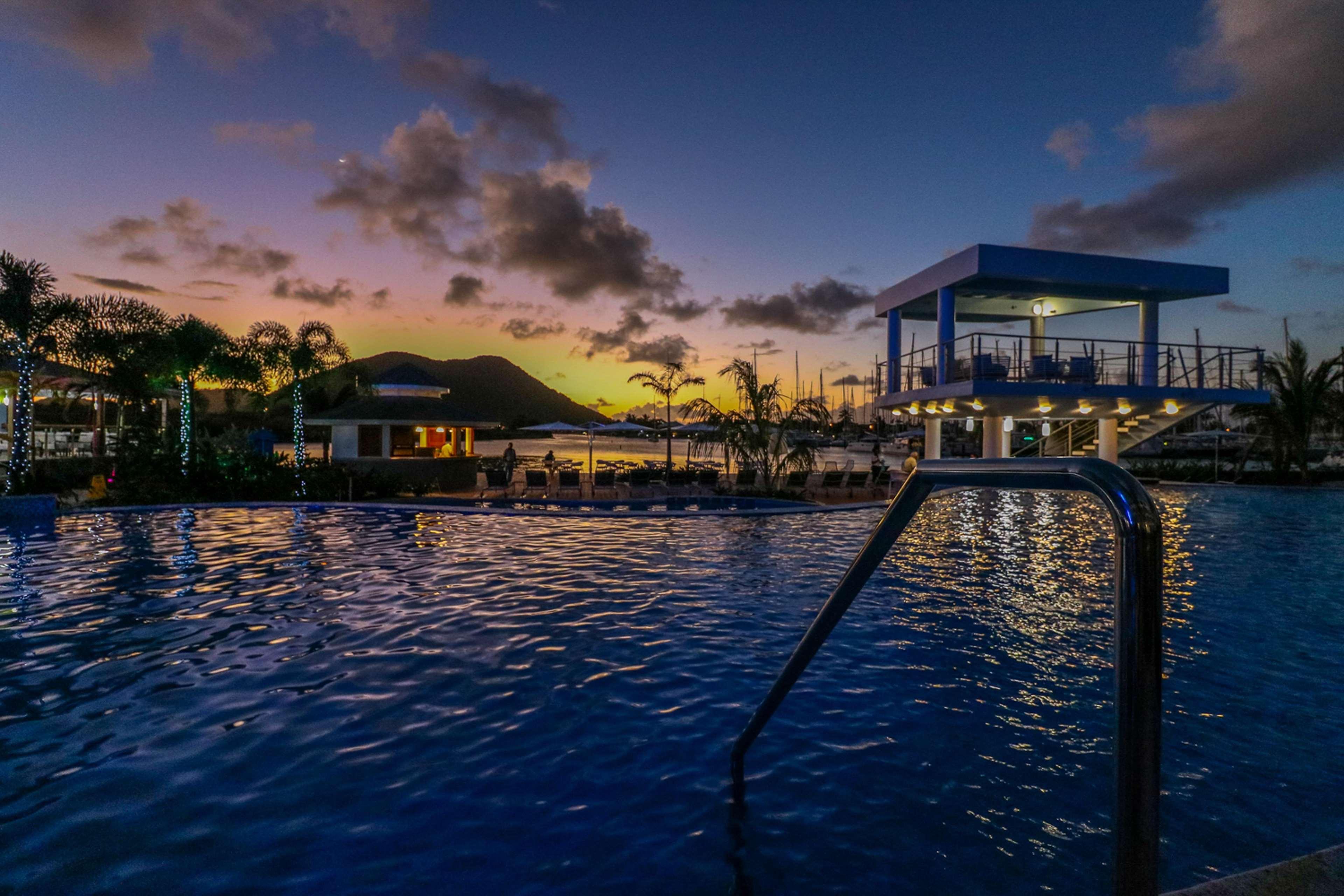 Harbor Club St Lucia Curio Collection By Hilton Hotel Rodney Bay ภายนอก รูปภาพ